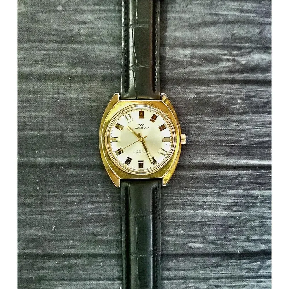 Rare Vintage Waltham Mechanical‎ Men Watch Pristine Condition